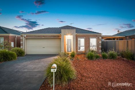 Property photo of 19 Elderberry Way Pakenham VIC 3810