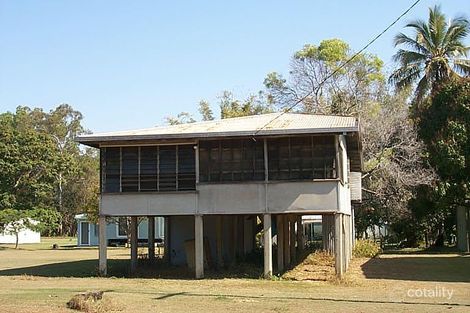 57 Palm Ave, Seaforth, QLD 4741