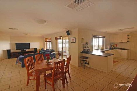 Property photo of 16 Yanko Crescent Bourkelands NSW 2650