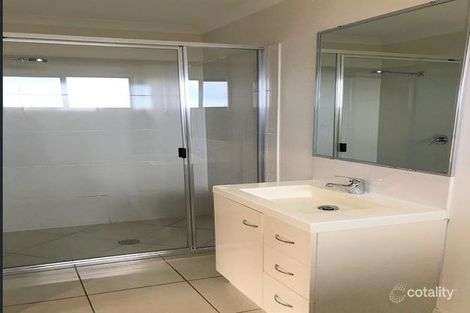 Property photo of 12 Benjamin Drive Gracemere QLD 4702