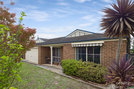 Property photo of 10 Eden Place Drouin VIC 3818