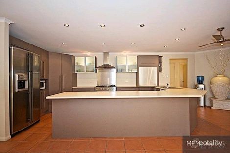 Property photo of 4 Bristol Place Arundel QLD 4214