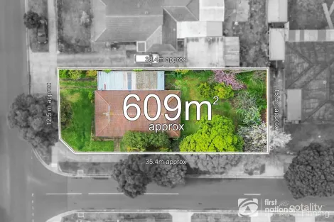 Property photo of 76 Clarendon Street Cranbourne VIC 3977
