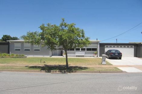 8 Wollowra Cres, Largs North, SA 5016
