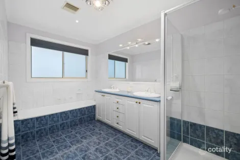 Property photo of 150 Blossom Park Drive Mill Park VIC 3082