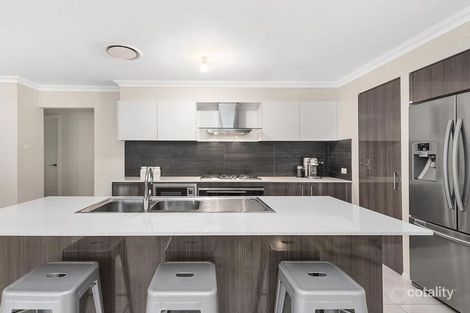 Property photo of 4 Woodlands Drive Weston NSW 2326