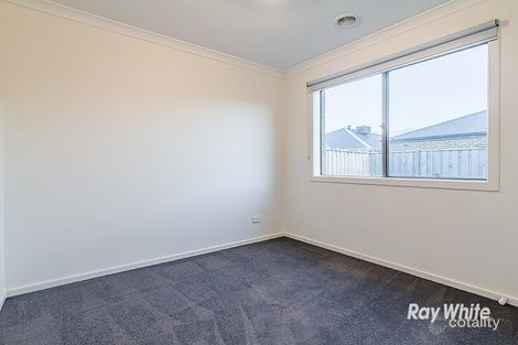 Property photo of 9 Queensberry Street Cranbourne West VIC 3977