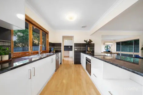 Property photo of 9 Wootton Crescent Springwood QLD 4127