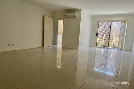 Property photo of 2/22 Charlton Place Regents Park QLD 4118