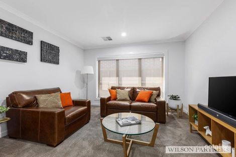 Property photo of 14 Pinnacle Chase Beveridge VIC 3753