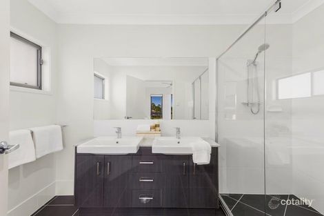 Property photo of 352 Eco Crescent Narangba QLD 4504