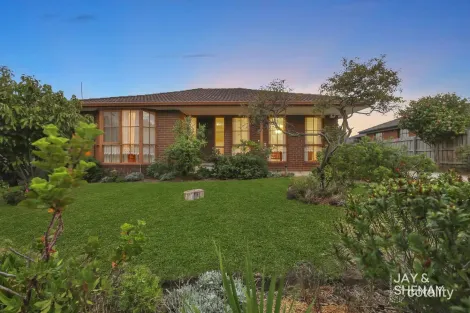 Property photo of 7 Reema Boulevard Endeavour Hills VIC 3802