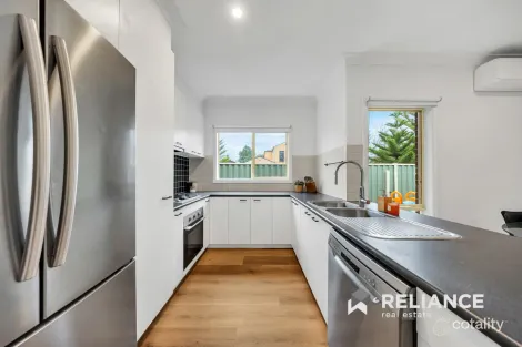 Property photo of 2 Covent Gardens Point Cook VIC 3030