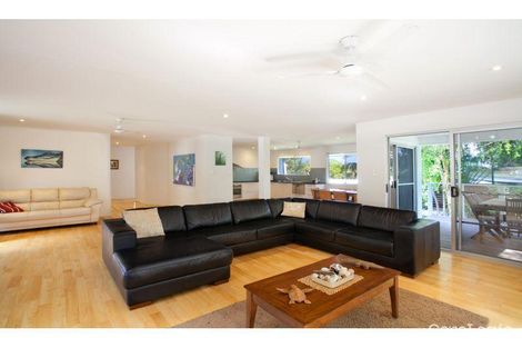 Property photo of 20 Leslie Drive Noosa Heads QLD 4567
