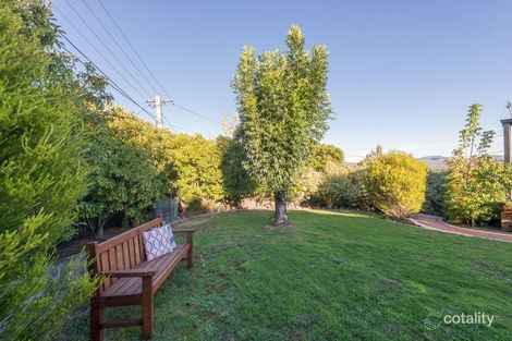 Property photo of 4 Harker Place Wanniassa ACT 2903