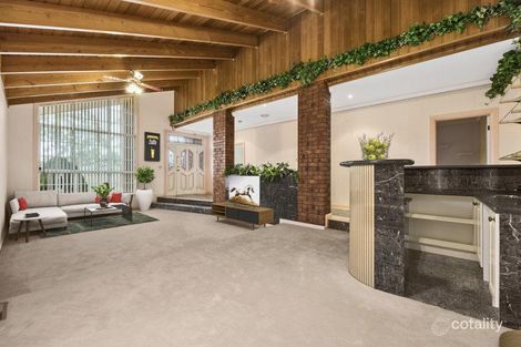 Property photo of 2 Minerva Crescent Keilor Downs VIC 3038