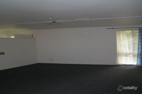 Property photo of 17 Richard Avenue Hackham SA 5163