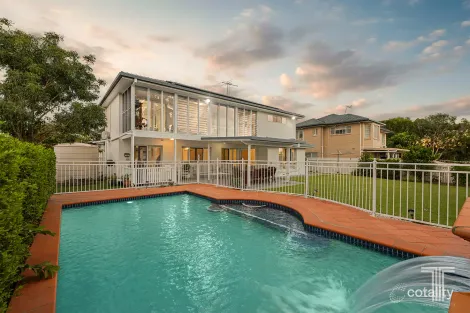 Property photo of 10 Delaney Circuit Carindale QLD 4152