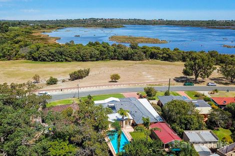 Property photo of 4 Banyandah Boulevard Wanneroo WA 6065