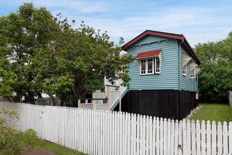 141 Temple St, Coorparoo, QLD 4151