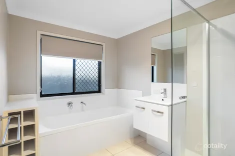 Property photo of 37 Begonia Court Caboolture QLD 4510