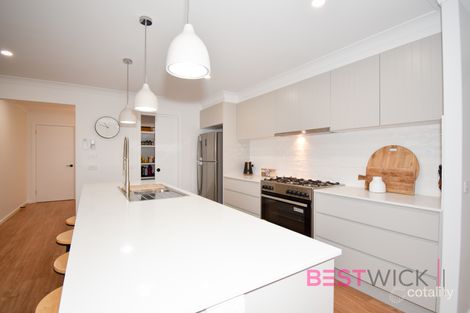 Property photo of 20 Newlands Crescent Kelso NSW 2795