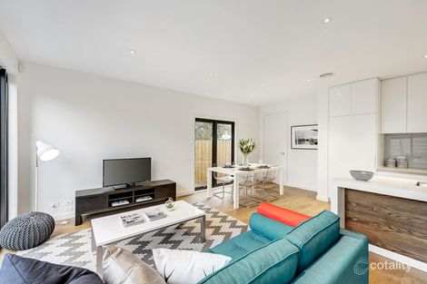 Property photo of 2/90 Yerrin Street Balwyn VIC 3103