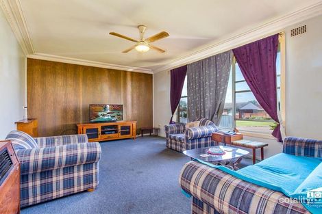 Property photo of 3 Crisp Avenue Rutherford NSW 2320