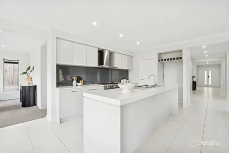 Property photo of 22 Sublime Point Road Bacchus Marsh VIC 3340