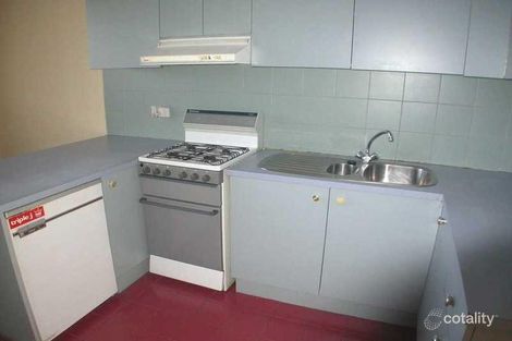 Property photo of 15/11 Marine Parade St Kilda VIC 3182