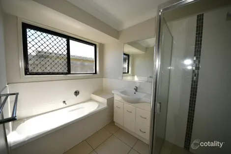 Property photo of 72 Leichhardt Drive Gracemere QLD 4702