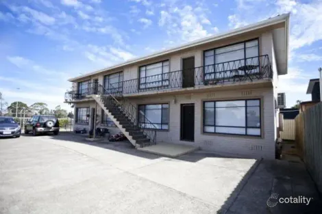 Property photo of 4/179 Mason Street Newport VIC 3015