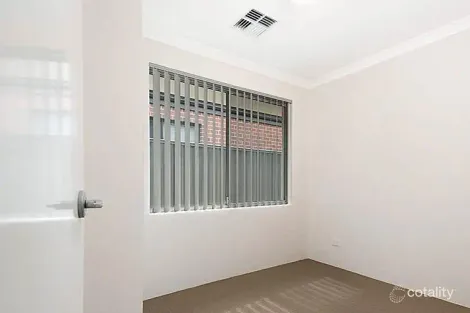 Property photo of 67 Sunstone Boulevard Treeby WA 6164