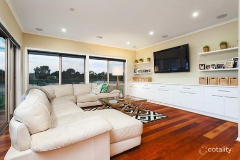 Property photo of 11 Viewmount Place Sandhurst VIC 3977