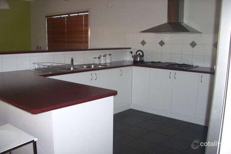 Property photo of 2 Thomson Way Taylors Hill VIC 3037