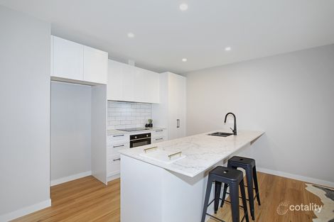 Property photo of 1/11 South Valley Road Highton VIC 3216