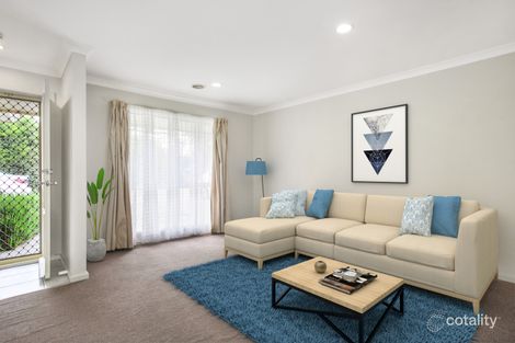 Property photo of 24/4 Paydon Way Hampton Park VIC 3976