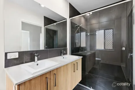 Property photo of 20 Benjamen Crescent Nirimba QLD 4551