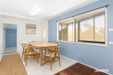 Property photo of 17 Cedar Avenue Taranganba QLD 4703