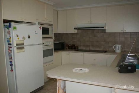 Property photo of 2 Princess Place Melton West VIC 3337