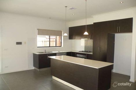 Property photo of 11 Nancarrow Drive Doreen VIC 3754