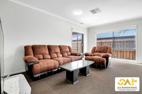 Property photo of 7 Aramon Way Berwick VIC 3806