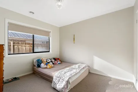 Property photo of 35 Mountain Grey Circuit Morwell VIC 3840