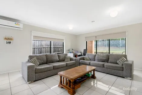 Property photo of 35 Mountain Grey Circuit Morwell VIC 3840