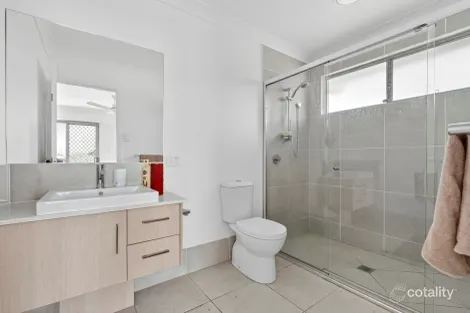 Property photo of 18 Victor Coomera QLD 4209