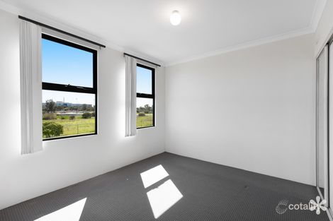 Property photo of 4/1 Hogarth Street Cannington WA 6107