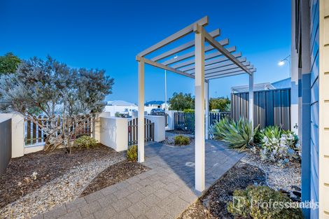 Property photo of 35 Trethowan Promenade Alkimos WA 6038