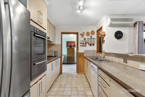 Property photo of 10 Riesling Court Corio VIC 3214