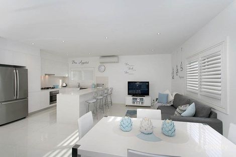 Property photo of 11 Lakelands Close Shell Cove NSW 2529