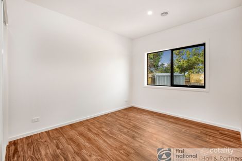 Property photo of 2/1 Ardea Court Endeavour Hills VIC 3802